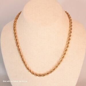 💎Sprial Chain Necklace Gold Tone Princess Length